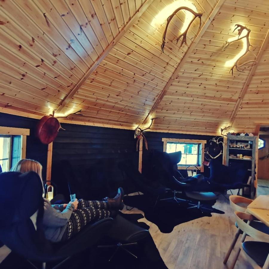Arctic Land Adventure Glass Igloos Kilpisjarvi Bagian luar foto