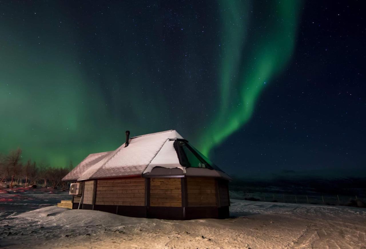 Arctic Land Adventure Glass Igloos Kilpisjarvi Bagian luar foto